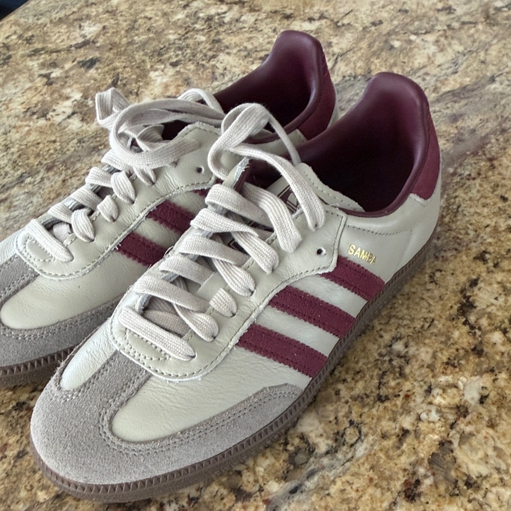 Adidas Samba Shoes in Cream and Maroon
 Unisex size, shoe men and women's
NWOT